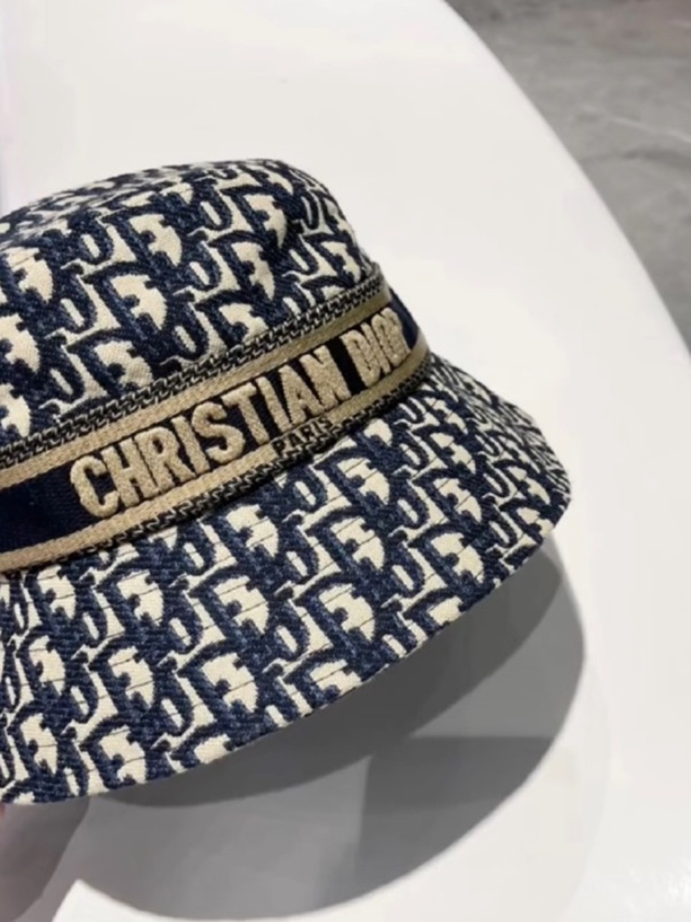Christian Dior Bucket Hat Dior Oblique Jacquard Motif - Picture 3 of 11